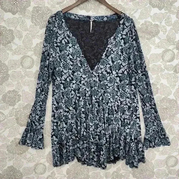 Free People Boho Long sleeve Floral V neck Ruffle Mini Dress S Unlined - Picture 1 of 10
